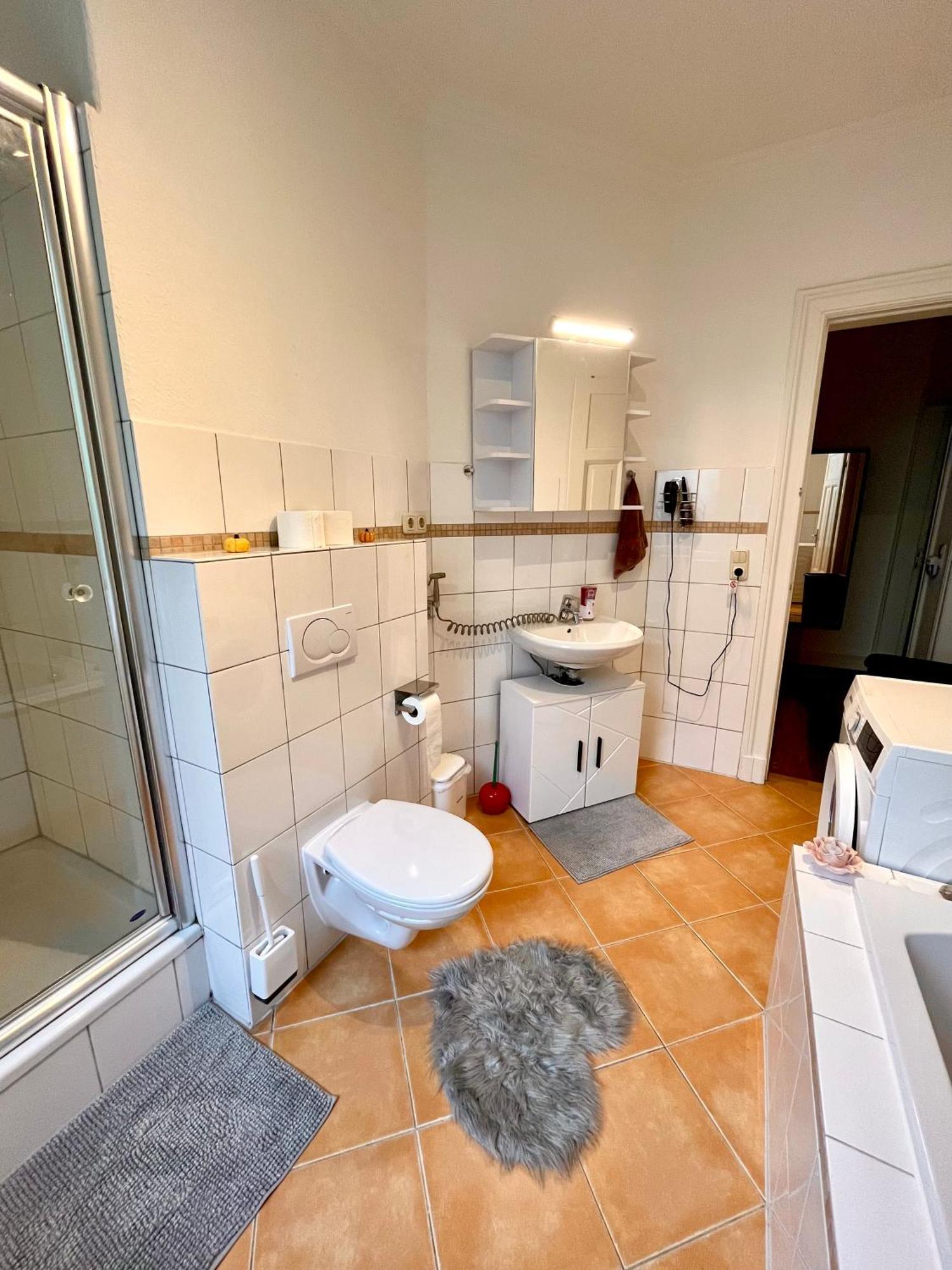 Doppelzimmer Mit Terrasse In Privatem Zuhause Lübeck Exteriör bild